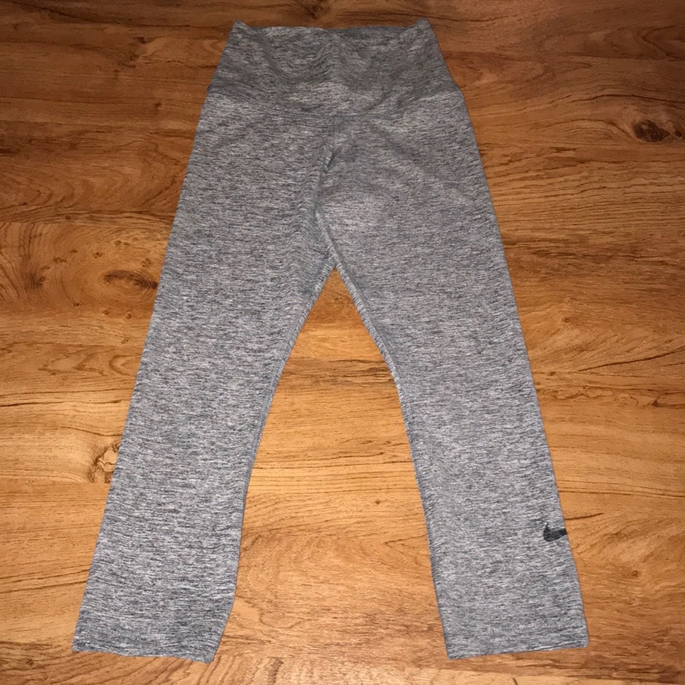 NWOT Nike Dri-fit leggings